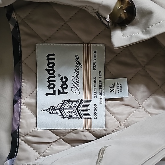 NEW London Fog Trench Coat. W/Removable Liner, Tan, XL - Picture 2 of 8